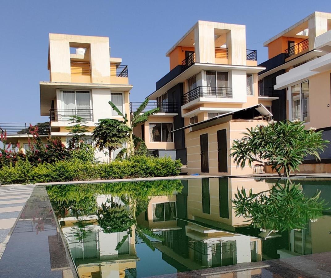 Royal Meadows - Igatpuri Bungalow C Extérieur photo